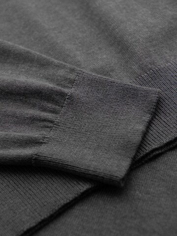 Pull-over 'OM-SWTN-0101' Ombre en gris