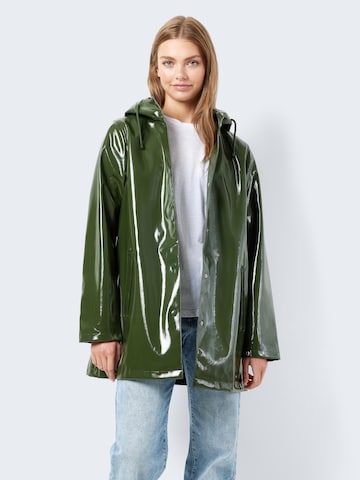 Noisy may Between-Seasons Coat 'SKY' in Green