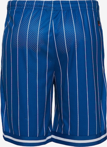 FUBU Loosefit Shorts 'Fubu' in Blau