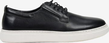 Desa - Calzado deportivo con cordones 'Lässige Spitze' en negro: frente