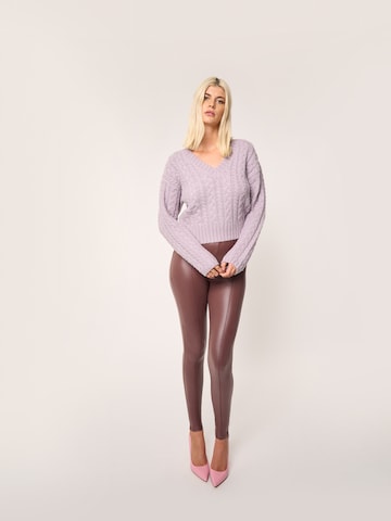 ABOUT YOU x Laura Giurcanu - Pullover 'Mila' em roxo