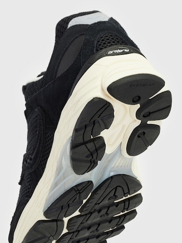 Chaussure de course 'PROGRID OMNI 9' saucony en noir