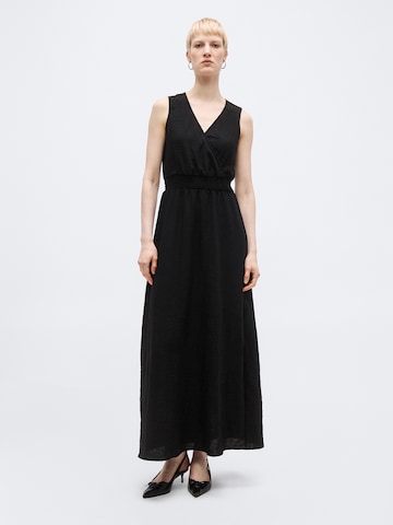 Vero Moda Tall Dress 'VMKITA' in Black: front