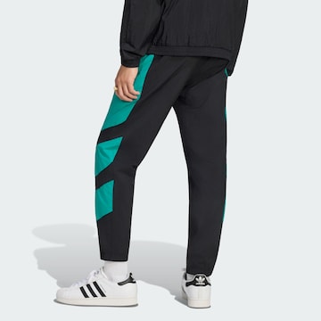 ADIDAS PERFORMANCEregular Sportske hlače 'FC Liverpool EQT' - crna boja