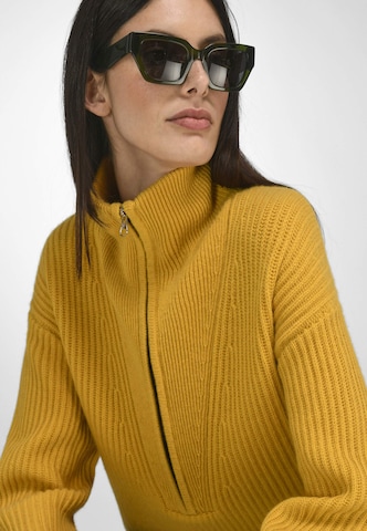Laura Biagiotti Roma Sweater in Yellow