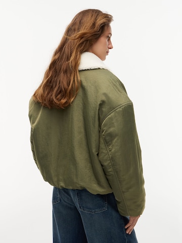 Tommy Jeans - Chaqueta de entretiempo en verde