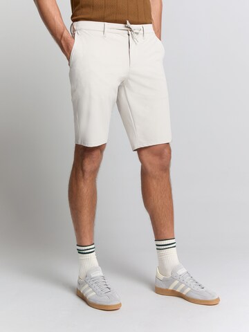 No Excess Regular Pants in Beige