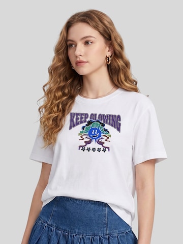 T-shirt 'Women Retro Colorful Smiley Sun KEEP GLOWING Print T-Shirt' LapaPlus en blanc : devant