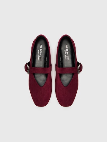 Madden Girl Ballerinasko med rem 'Molly' i rød