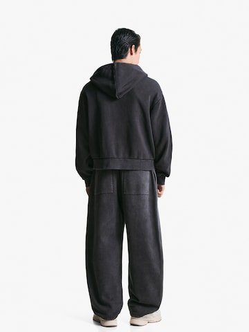 Bershka Collegetakki värissä musta