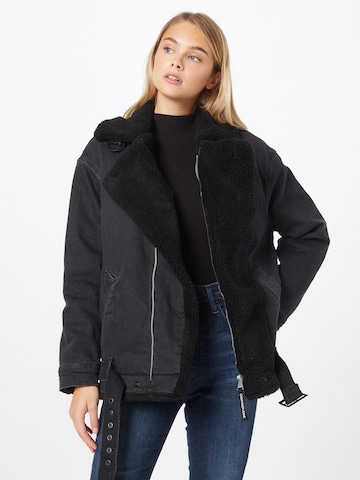 Calvin Klein Jeans Jacke in Schwarz: predná strana