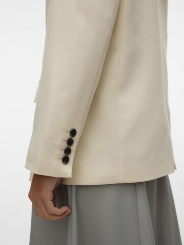 Blazer 'CLAIR' VERO MODA en blanc