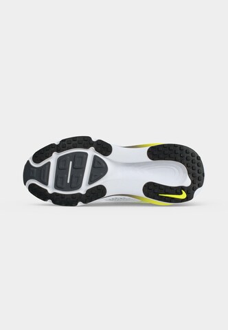 balts NIKE Sporta apavi 'Vomero 18'