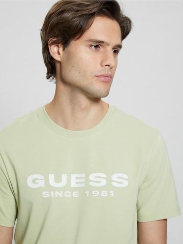 Tricou de la GUESS pe verde