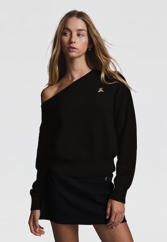 Bershka Пуловер в черно: отпред