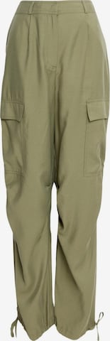 Marks & Spencer Regular Cargo Pants in Green: front