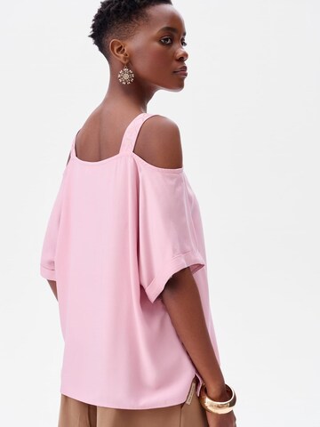 Blue Shadow Blouse in Pink: front