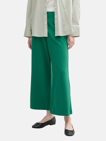 TOM TAILOR DENIM Wide Leg Hose in Grün: Vorderseite