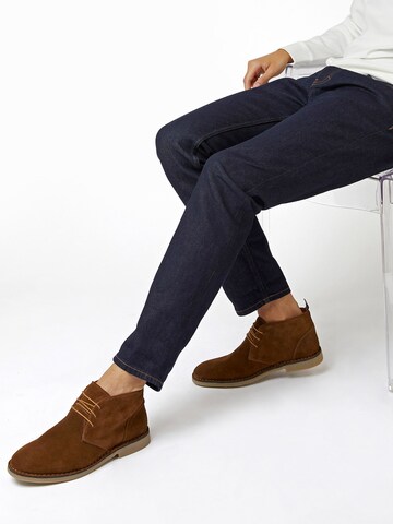 Dune LONDON - Botas chukka 'CASH' em castanho