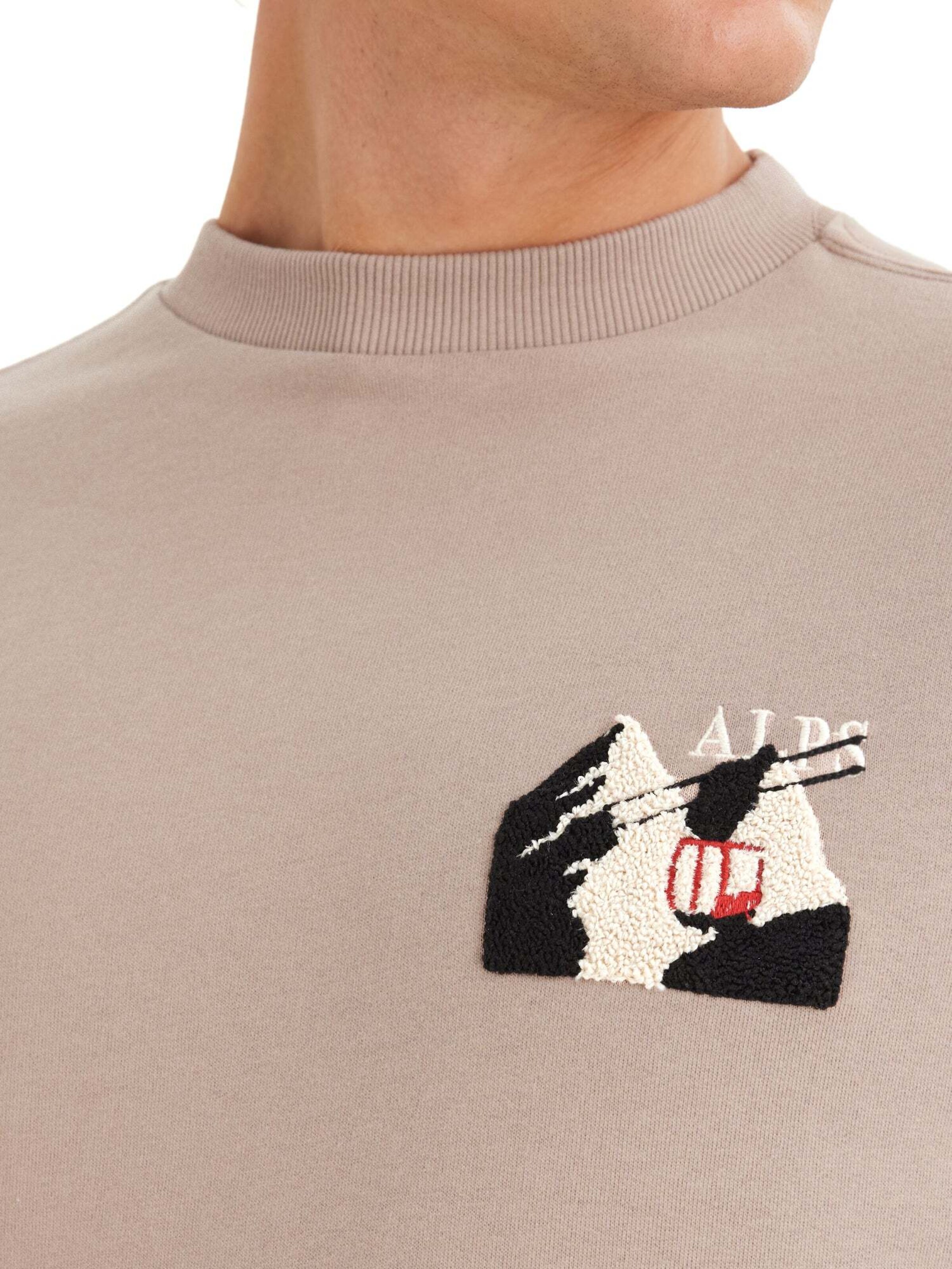 WESTMARK LONDON Sweatshirt 'Destination Alps' i beige