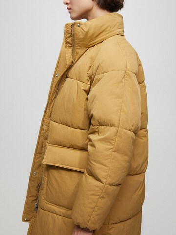 Pull&Bear Płaszcz zimowy w kolorze brązowy