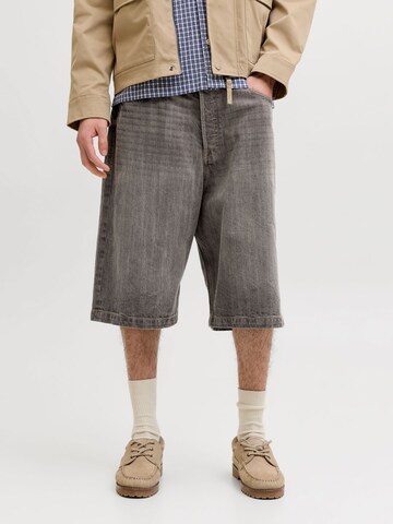 JACK & JONES Baggy Shorts in Grau