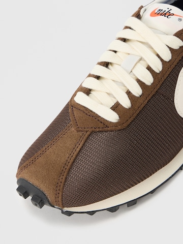 Baskets basses 'LD-1000' Nike Sportswear en marron