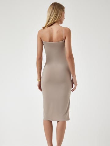 Happiness İstanbul Sukienka w kolorze beżowy