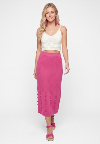 IZIA Rok in Roze