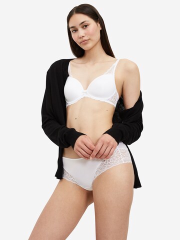 TRIUMPH T-shirt Bra 'Amourette Spotlight' in White