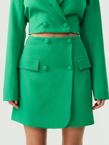 BWLDR Skirt 'KAI' in Green: front
