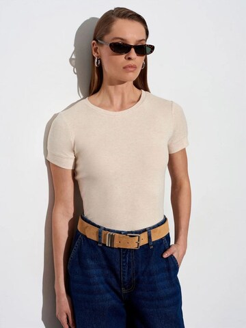 Dilvin Shirt in Beige