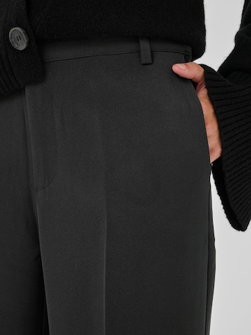 My Essential Wardrobe Loosefit Bukser med fals i sort