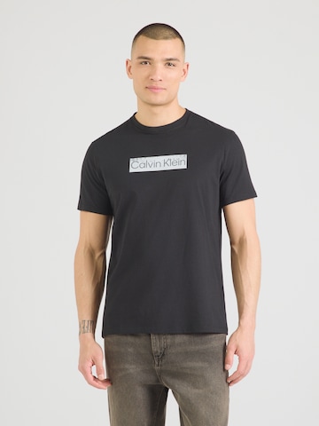 Calvin Klein T-shirt i svart: framsida