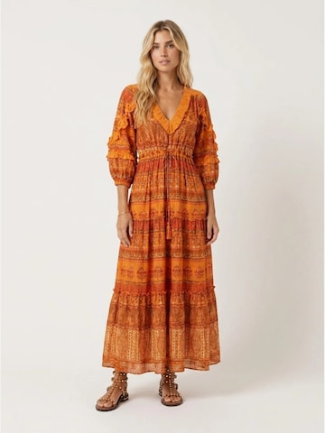 Miss June - Vestido em laranja: frente
