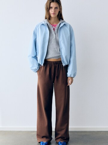 Wide Leg Pantalon Pull&Bear en marron : devant