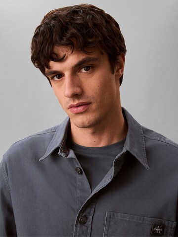 Calvin Klein Jeans Tussenjas in Blauw