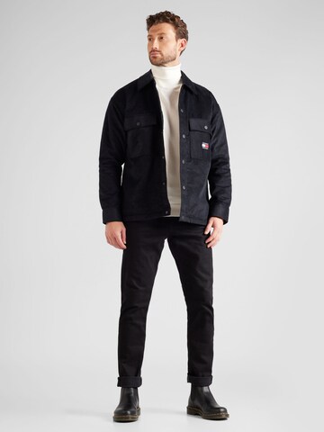 Tommy Jeans Regular Fit Jacke in Schwarz