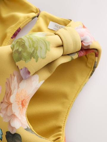 Next - Conjunto en amarillo