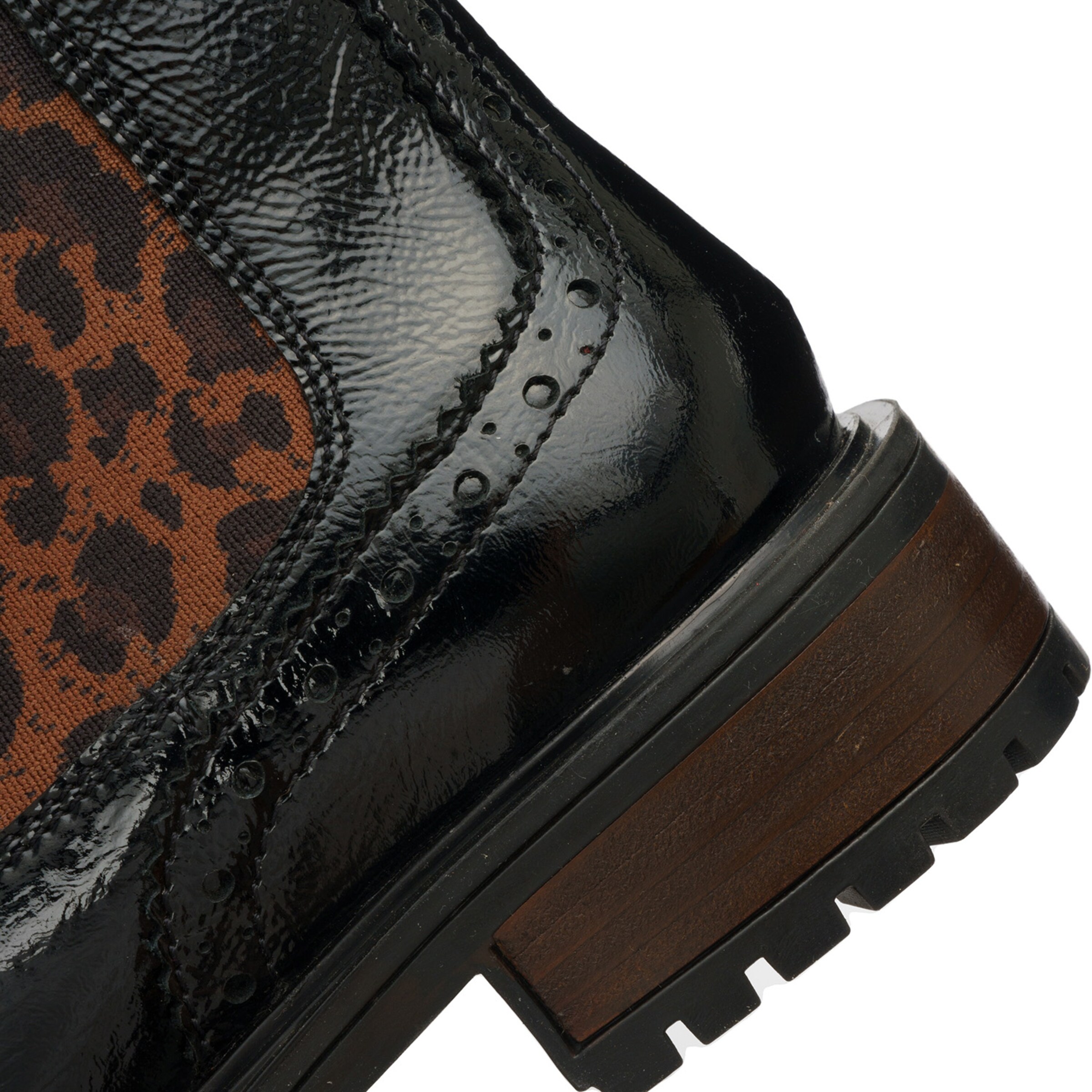 ARA Chelsea Boots in Black