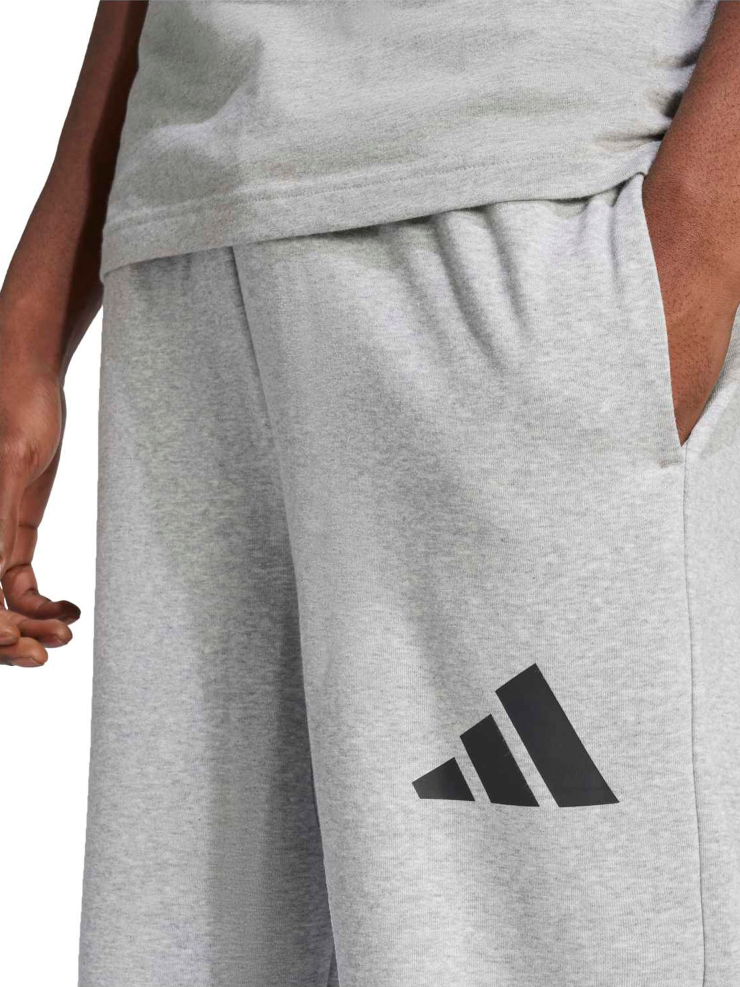 ADIDAS SPORTSWEAR Szabványos Sportnadrágok 'Essentials' - szürke