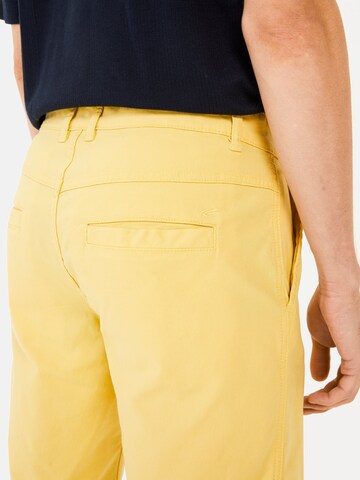 CAMEL ACTIVE Regular Chinoshorts aus Baumwolle mit Stretch in Gelb