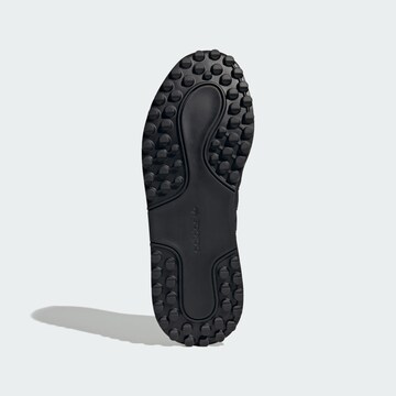 ADIDAS ORIGINALS Sneakers in Black