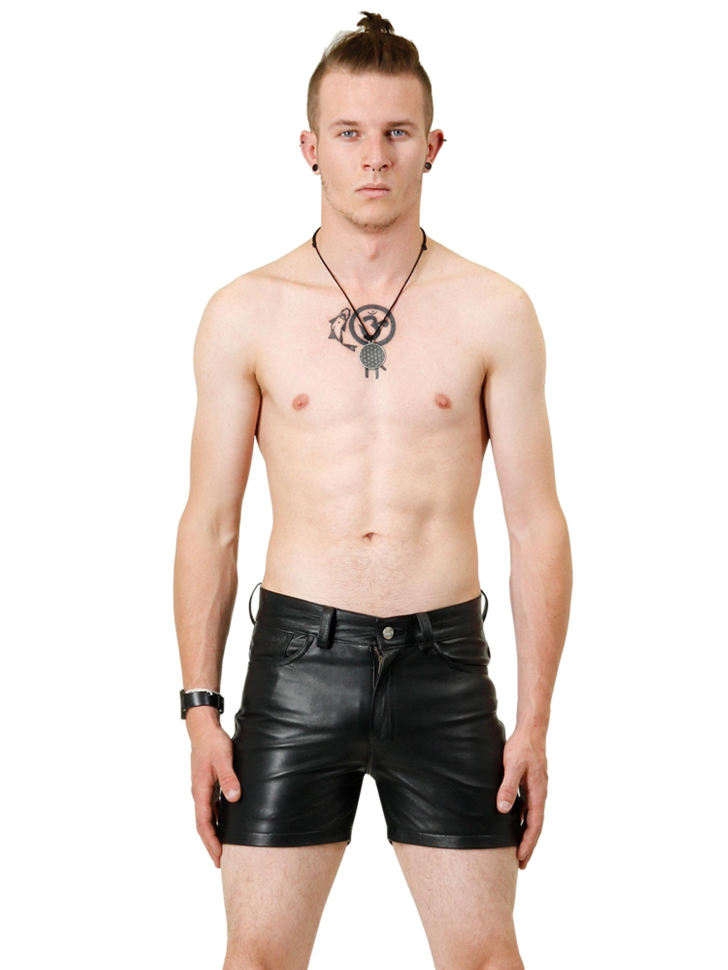 BOCKLE Regular Hose 'Bockle® Sixteen Shorts'‌‌‌‌‌‌ in Schwarz: Vorderseite