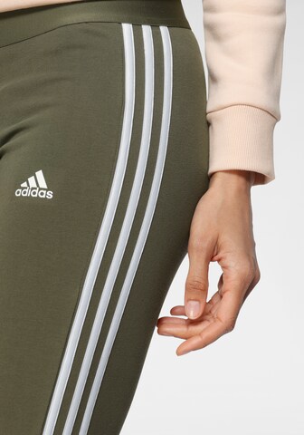 ADIDAS SPORTSWEAR Skinny Sporthose 'Essential' in Grün