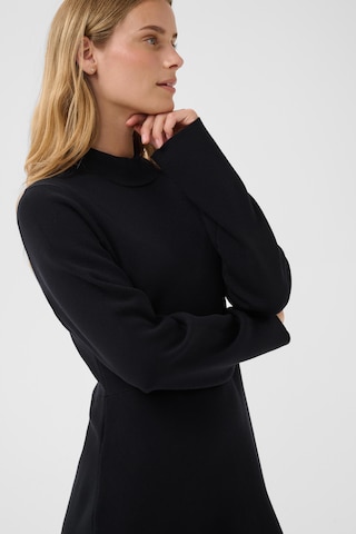 Part Two - Vestido em preto