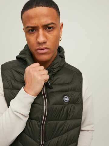 Gilet 'Hero' di JACK & JONES in verde