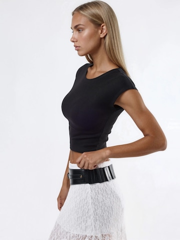 Busem - Blusa em preto