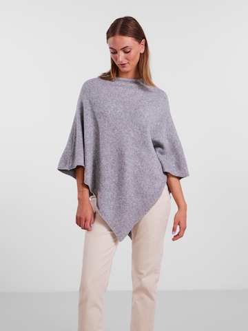 Cape 'Fortuna' PIECES en gris : devant