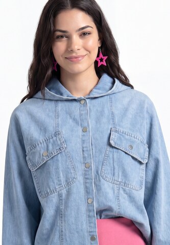 MYMO Between-Season Jacket in Blue